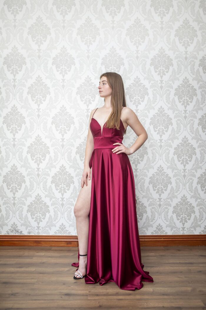 Halo Gorgeous Boutique Wine Red Dress